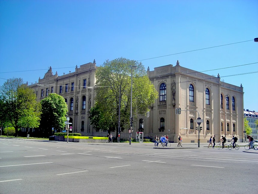 Das Gebäude des Museums Fünf Kontinente.